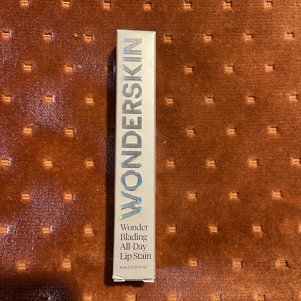 Wonder Blading All-Day Lip Stain